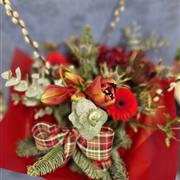 Highland Christmas Bouquet